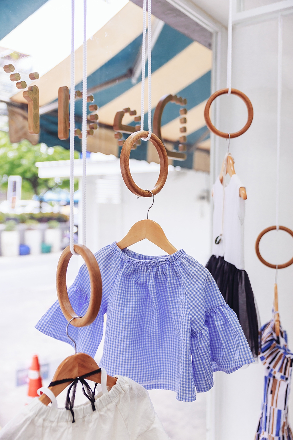 親愛(ài)的兒童服裝品牌包裝設(shè)計(jì)