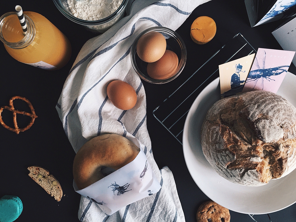 概念化早餐,面包與餅干食品飲料包裝設(shè)計