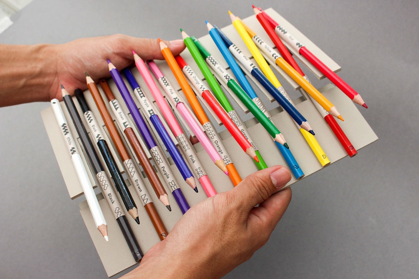 功能性的彩色鉛筆包裝設(shè)計
