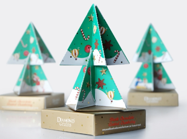 巧克力盒化身圣誕樹！包裝結構創意為顧客帶來的驚喜體驗